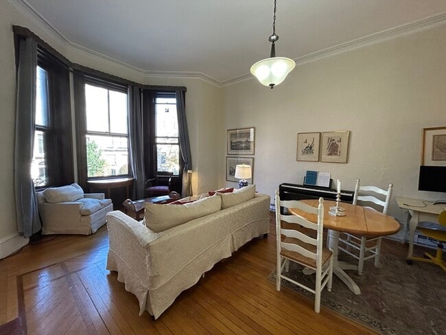 429 Beacon St in Boston, MA - Building Photo - Building Photo