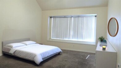 2521 Coffey Dr in Denton, TX - Building Photo - Building Photo