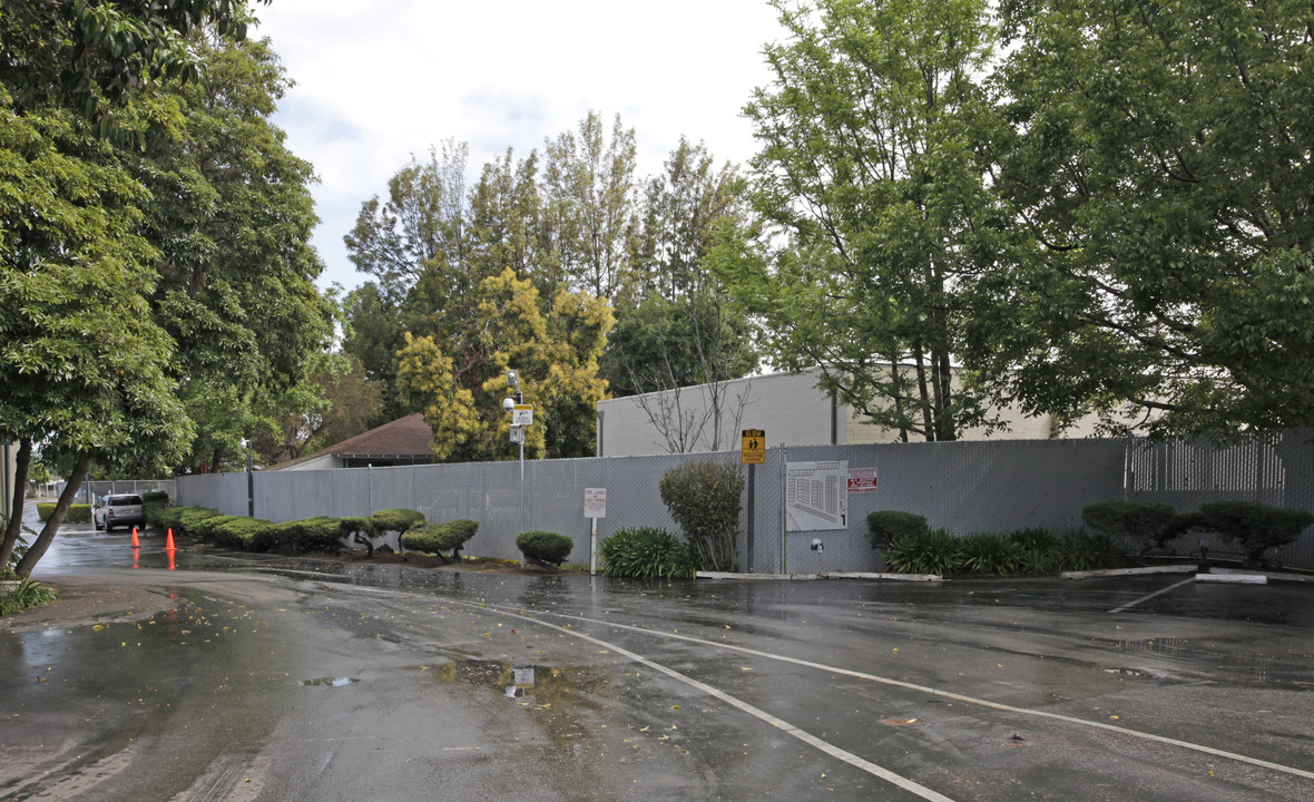 Palo Mobile Estates in Palo Alto, CA - Foto de edificio