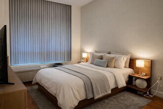 1 Shore Ln in Jersey City, NJ - Building Photo - Building Photo