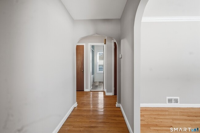 1735 Ella T Grasso Blvd in New Haven, CT - Building Photo - Building Photo