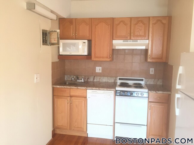 1110 Commonwealth Ave