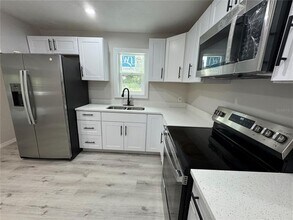 2549 Olive Ave in Lake Wales, FL - Building Photo - Building Photo