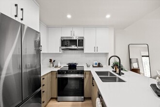 Kovo in Kelowna, BC - Building Photo - Building Photo