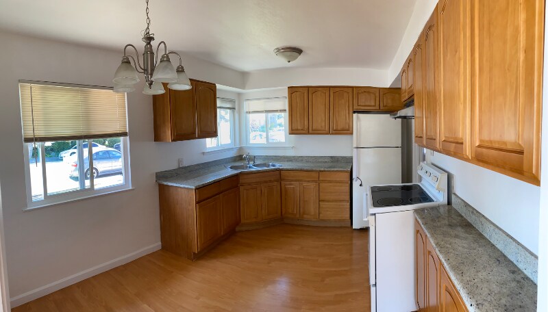 935 Linden Dr in Santa Clara, CA - Building Photo