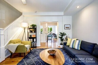 719 Gallatin St NW in Washington, DC - Building Photo - Building Photo