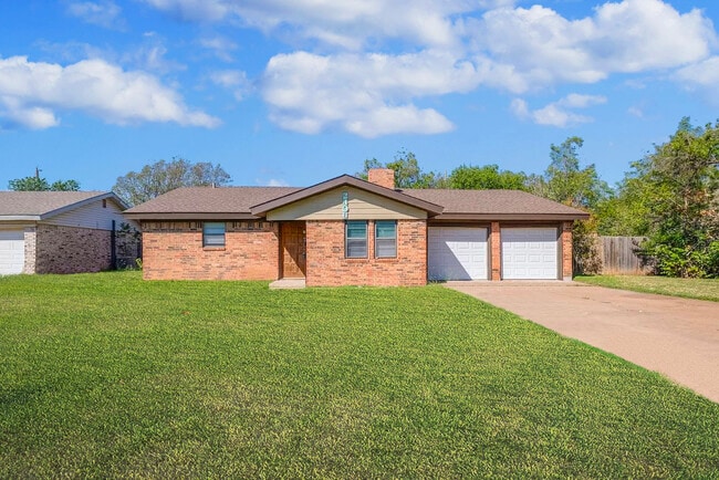 property at 2406 Rountree Dr