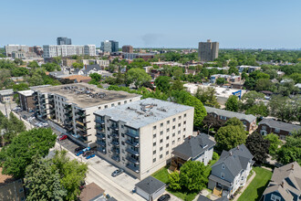 Blair House in Forest Park, IL - Building Photo - Building Photo