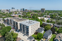 Blair House in Forest Park, IL - Foto de edificio - Building Photo