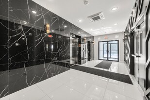 51 E Main St, Unit 304 in Bergenfield, NJ - Building Photo