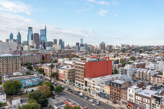 814 N Broad St in Philadelphia, PA - Building Photo - Building Photo