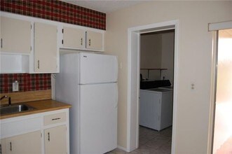 2000 SW 96th Ave-Unit -2N in Miramar, FL - Foto de edificio - Building Photo