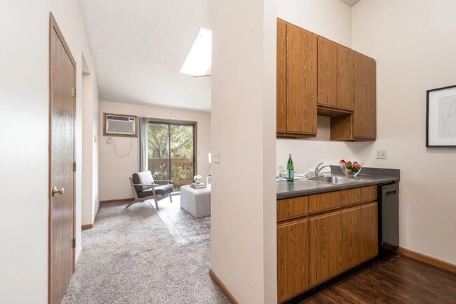 property at 261 W Wood St