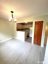 11 Tanglewood Ct in Monmouth Junction, NJ - Building Photo - Building Photo