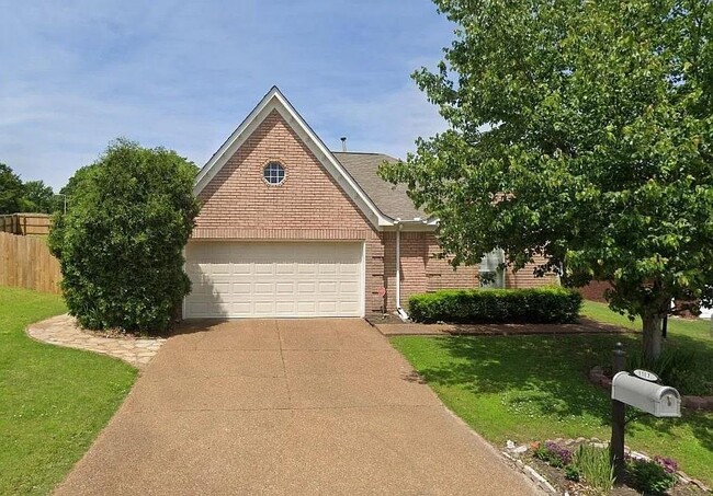 1117 Dove Hollow Cir W