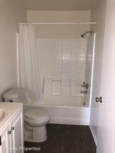 646 N Juanita Ave in Los Angeles, CA - Building Photo - Building Photo