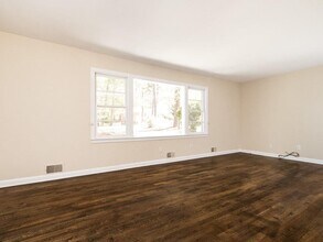 2850 Parkwood Rd in Smyrna, GA - Building Photo - Building Photo