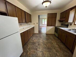 401 S Maple in Watertown, SD - Building Photo - Building Photo