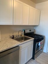 2558 Madison Rd in Cincinnati, OH - Building Photo - Building Photo