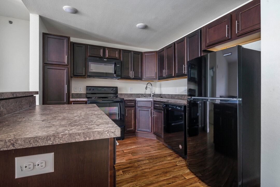 Primrose Village Apartments in Weslaco, TX - Foto de edificio