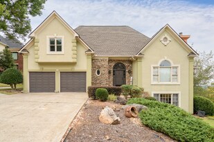 4548 High Rock Terrace in Marietta, GA - Building Photo