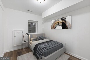 756 19th St NE in Washington, DC - Building Photo