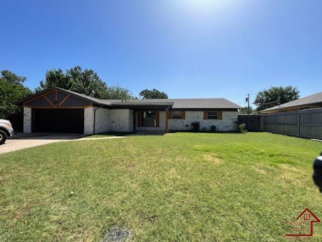 17 NW 59th St in Lawton, OK - Building Photo - Building Photo