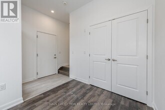 58 Cherry Blossom Private in Ottawa, ON - Building Photo - Building Photo