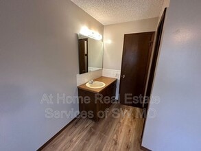3682 W Harrison St in Springfield, MO - Building Photo - Building Photo