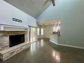 210 Arbor Hill Way in Cedar Creek, TX - Building Photo - Building Photo