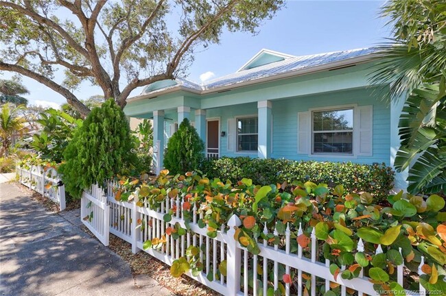 property at 424 SW Camden Ave