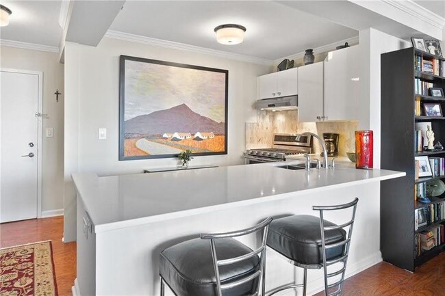property at 620 Peachtree St NE