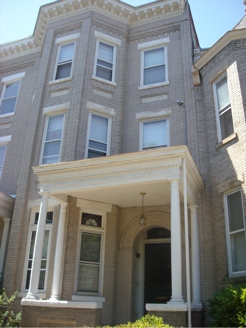1619 W Grace St-Unit -A in Richmond, VA - Foto de edificio