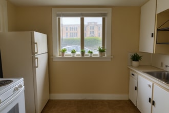 3509 Rucker Ave, Unit Unit #2 in Everett, WA - Building Photo - Building Photo