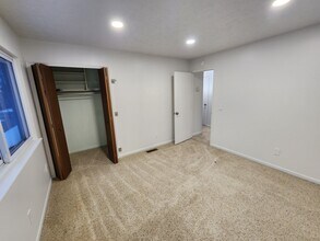 5954 Village Dr in Haslett, MI - Building Photo - Building Photo