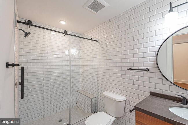 1211 Bainbridge St in Philadelphia, PA - Building Photo - Building Photo