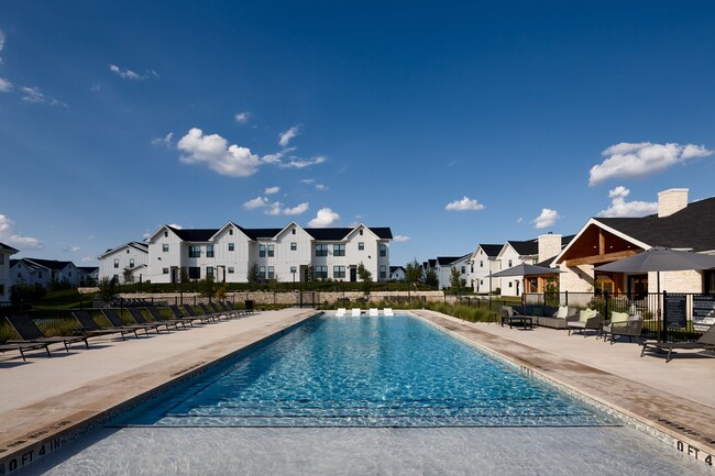 Emerson Wells Branch in Pflugerville, TX - Foto de edificio - Building Photo