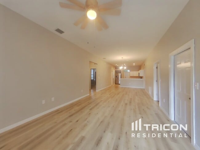 417 Euclid Ave in Seffner, FL - Building Photo - Building Photo