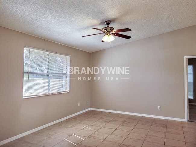 532 Blackstone Ave in Deltona, FL - Building Photo - Building Photo