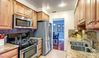 6172 Dorothy Dr in San Diego, CA - Building Photo - Building Photo