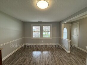 4135 Coventry Ln in Fort Wayne, IN - Building Photo - Building Photo