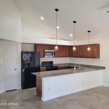 1622 N Comanche Dr in Chandler, AZ - Building Photo - Building Photo