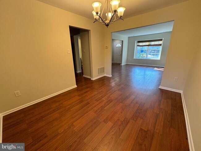 45 Windsor Mews in Cherry Hill Township, NJ - Building Photo - Building Photo