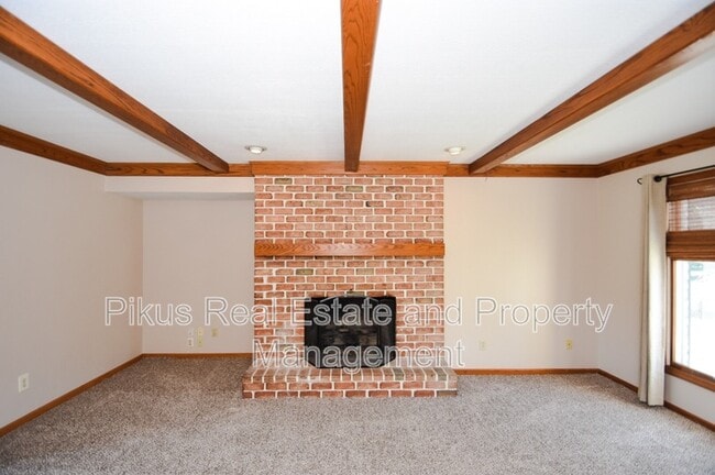 8214 Bricker Rd NW in Massillon, OH - Building Photo - Building Photo