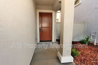 2289 Shady Tree Cir in Roseville, CA - Building Photo - Building Photo