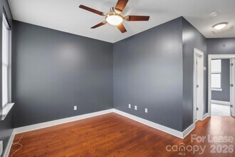 440 N McDowell St in Charlotte, NC - Foto de edificio - Building Photo