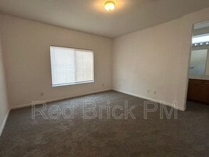 3577 Santiago Ave in Merced, CA - Building Photo - Building Photo