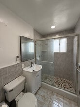 22418 Elaine Ave in Hawaiian Gardens, CA - Building Photo - Building Photo
