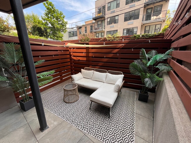 42 Maspeth Ave, Unit 1G in Brooklyn, NY - Building Photo - Building Photo