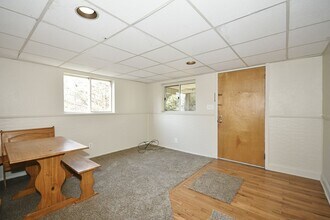 741-743-743 Bower Hill Rd in Bridgeville, PA - Building Photo - Building Photo